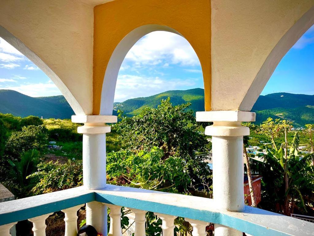 Sky Blue Residence Lower Prince's Quarter Екстериор снимка